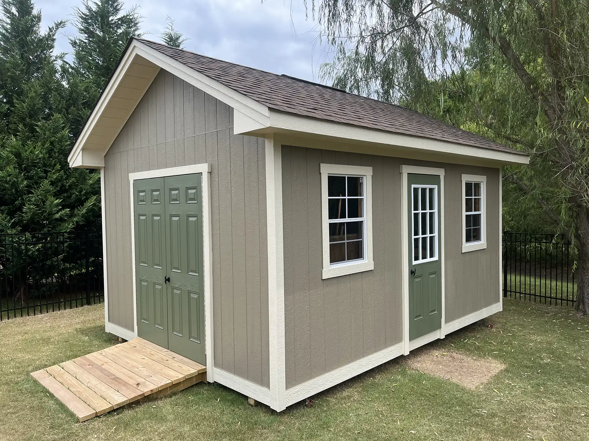 LP Smartside Heritage shed