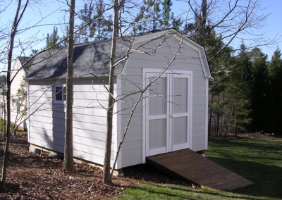 The Deluxe Estate is a classic barn style building with lots of customizations available