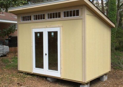 The studio shed comes with 4 transom windows